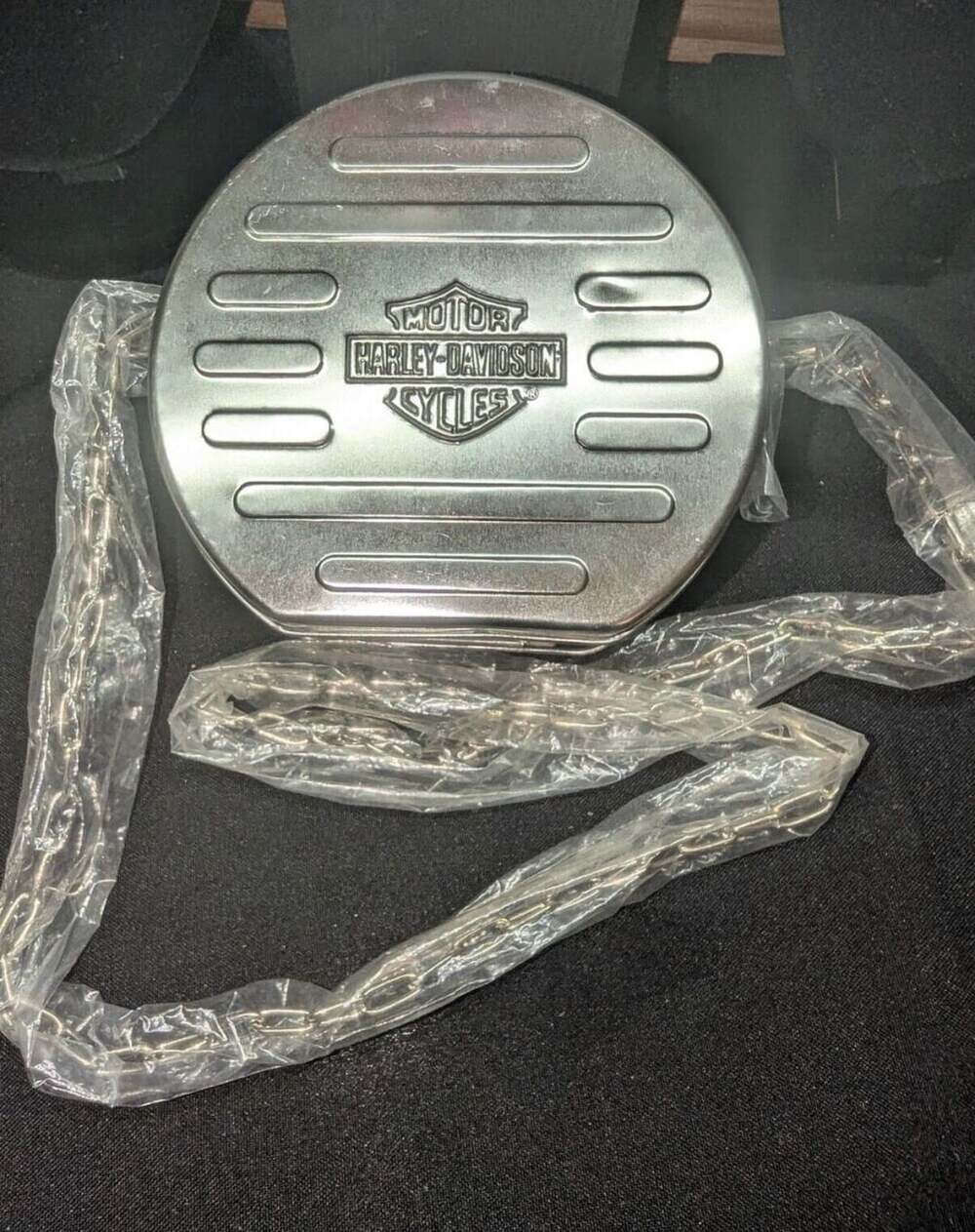 Harley-Davidson Vintage Metal Tin Crossbody Bag With Chain Strap - RARE - Picture 1 of 3